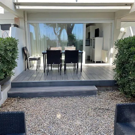 T2 Cabine, 50m Plage, Terrasse&jardin, Piscine&tennis, Port Camargue - Fr-1-731-57 Apartment Le Grau-du-Roi